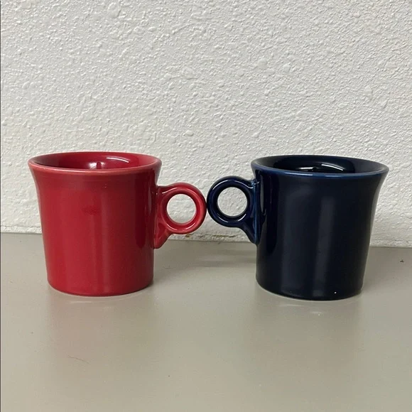 Fiesta Vibrant Red and Navy/cobalt Mug Duo - Picture 4 of 6